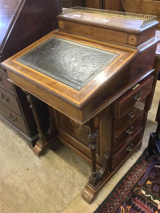 Maple & Co Davenport